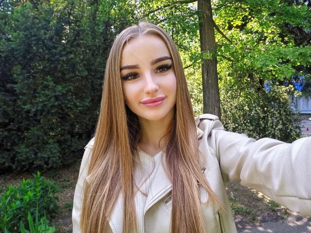 GynBerry - Live sexe cam - 12281764