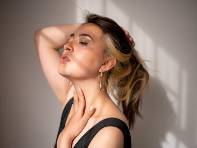 AgataStones - Live sex cam - 12282860