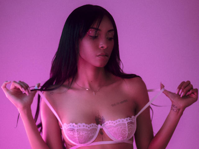 NatashaHolmes - Live Sex Cam - 12289216