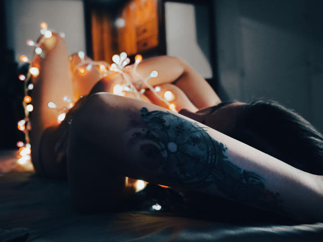 ZoieDerek - Live Sex Cam - 12297100