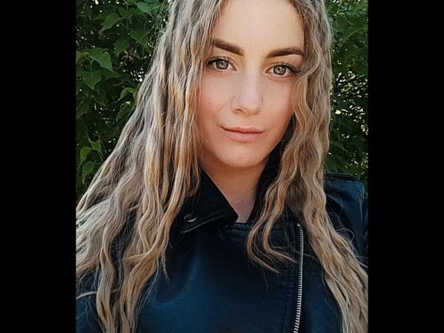 BlondyOneSex - Sexe cam en vivo - 12315352