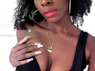 LarissaWilson - Live Sex Cam - 12361172