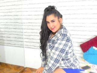 LarysaTayloor - Live sexe cam - 12390436