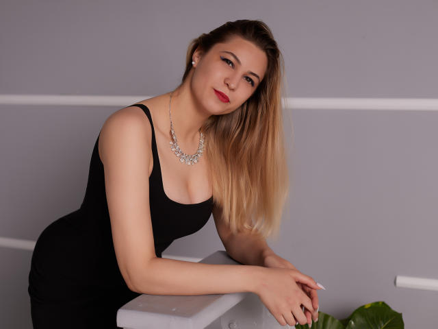 AgataOlsen - Live sex cam - 12400492