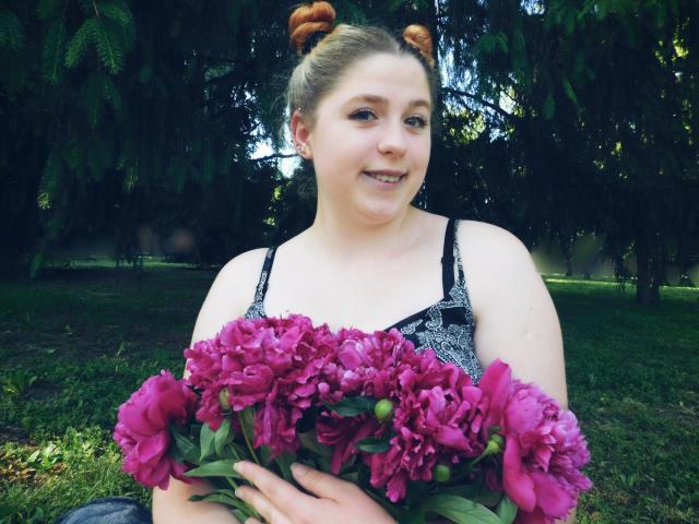 JessikaDaniels - Live Sex Cam - 12431060