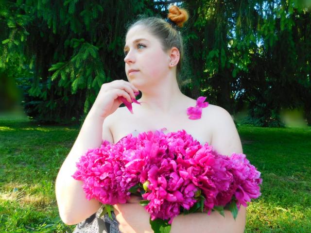 JessikaDaniels - Live Sex Cam - 12431152