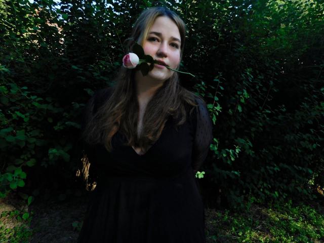 DaniellaGraceZZ - сексуальная веб-камера в реальном времени - 12432164