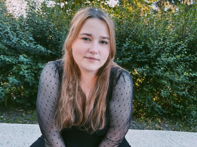 DaniellaGraceZZ - Live Sex Cam - 12432252