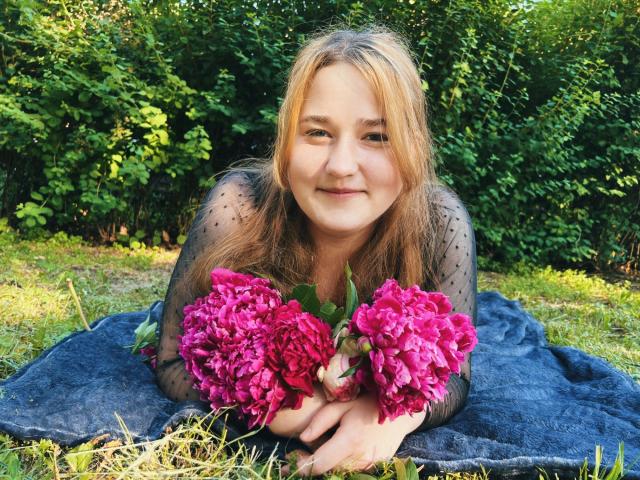 DaniellaGraceZZ - Live sexe cam - 12432288