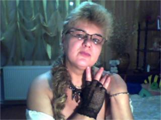 SeductiveMilf - chat online hot with this gold hair Sexy mother 