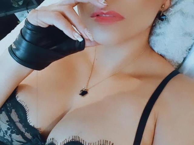 AmberDemons - Live sex cam - 12481964