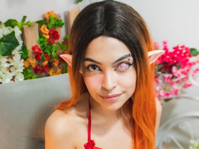 PrettyBeatrice - Live sex cam - 12489652