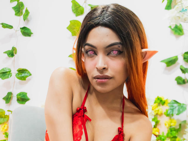 PrettyBeatrice - Live sex cam - 12489752
