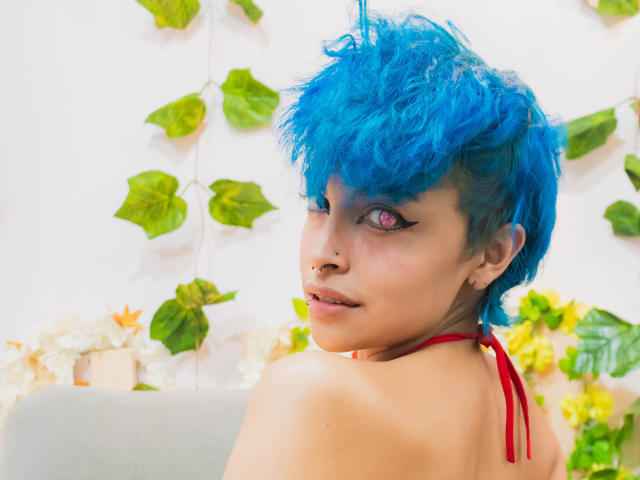 PrettyBeatrice - Live sex cam - 12489904