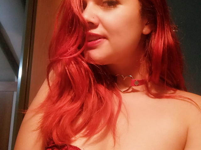 ScarlettRhodes - Live Sex Cam - 12490172