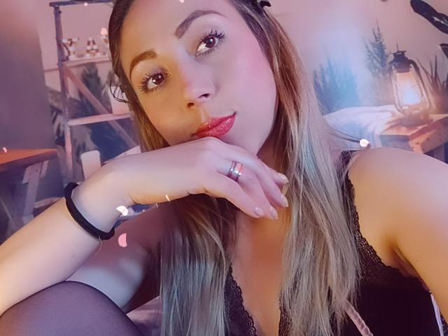 KhrystineBrulant - Live porn &amp; sex cam - 12492336