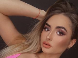 LoraDevine - Live porn &amp; sex cam - 12494684