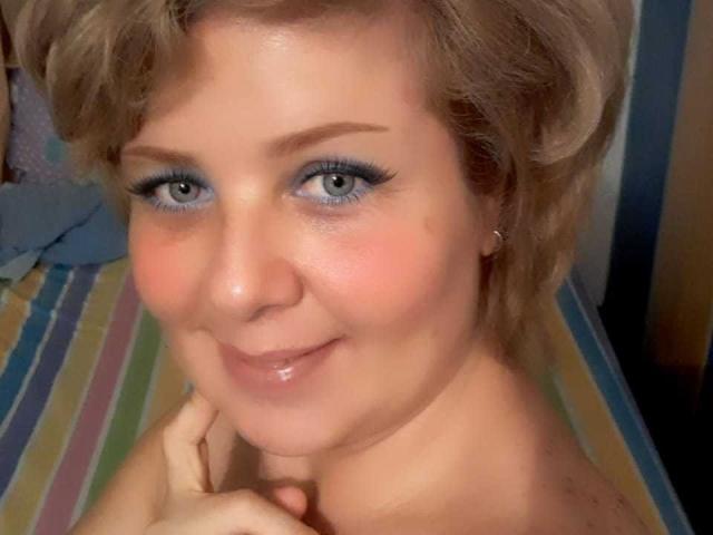 WildLatinCouple - Sexe cam en vivo - 12500768