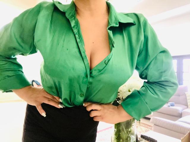 AlisGourmande - Live sexe cam - 12505312