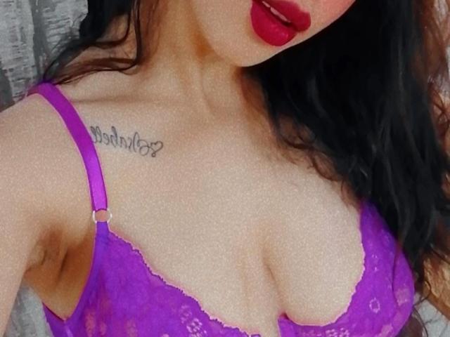 KloeThompson - Porno na żywo i seks kamera - 12506468