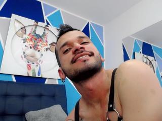 EmilianMarcelo - Live porn & sex cam - 12516960