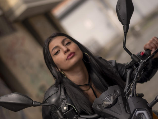 IsabellaColledani - Live sex cam - 12522688