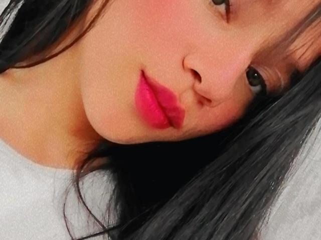 KloeThompson - сексуальная веб-камера в реальном времени - 12524056