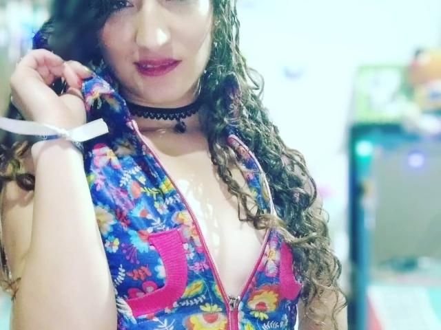 KingAndQueeSweet - Live sex cam - 12528532