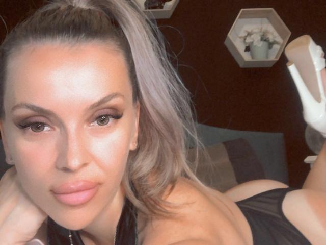 SophieDeee - Live porn &amp; sex cam - 12530552