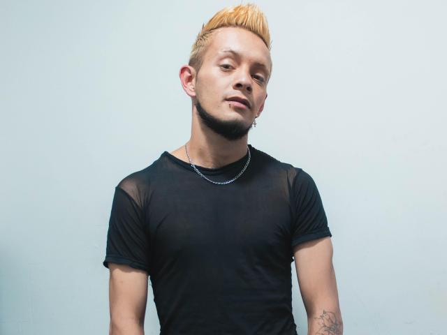 AustinPierce - Live sex cam - 12536560