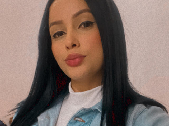 EmilyParkerr - Live porn &amp; sex cam - 12549244