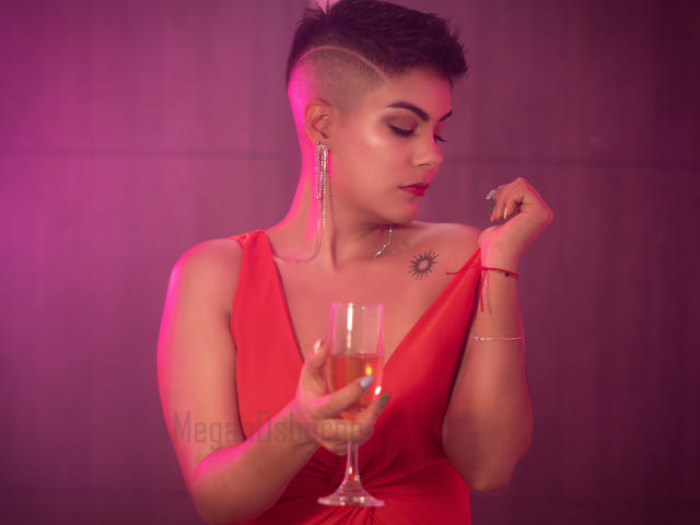 MeganOsborne - Live sex cam - 12557904
