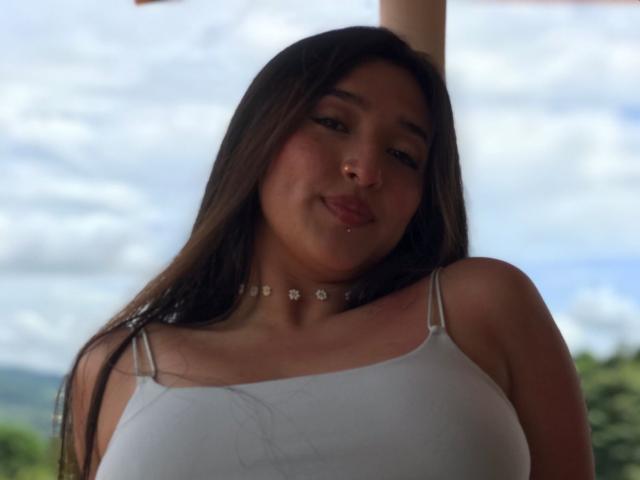 IsabellaJohnson - Live porn &amp; sex cam - 12577120