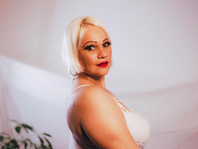 GianellaCox - ライブポルノ&amp;セックスカム - 12599732