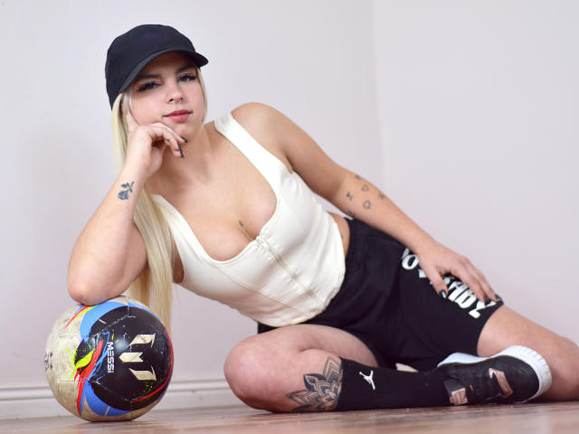 KimDenilo - Live sexe cam - 12606964