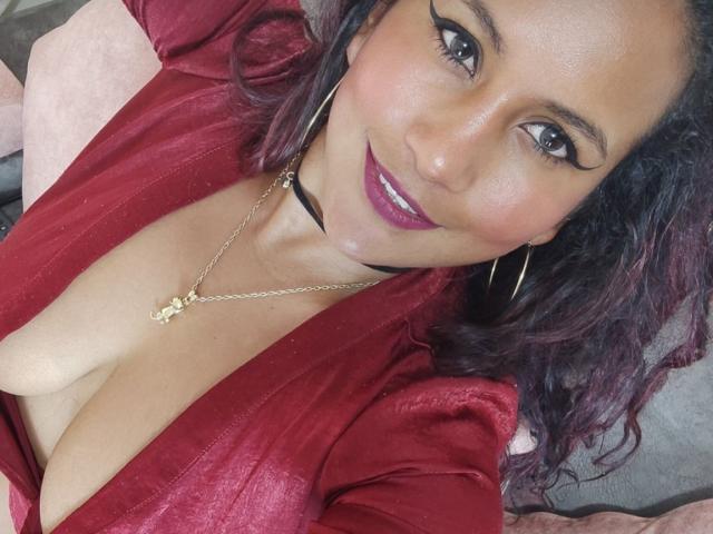 YiyaHot69 - Sexe cam en vivo - 12632024