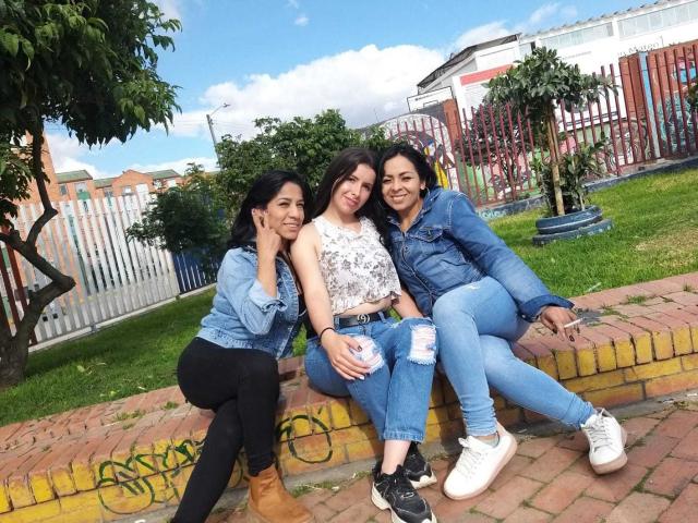 LatinLesbian - Live sexe cam - 12673052