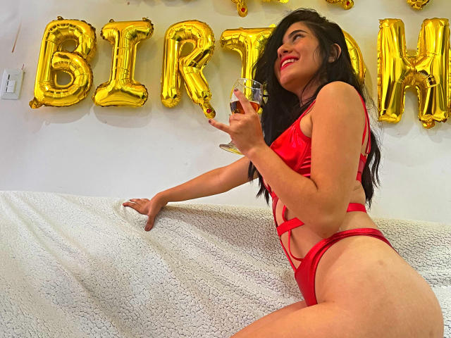 RileyNMia - Live sex cam - 12698432