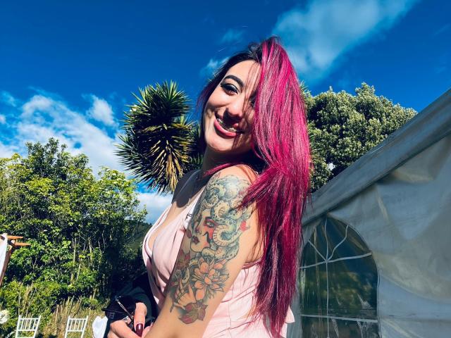SabrinaMontana - Live sex cam - 12707580