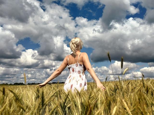 Hypnotease - Live sex cam - 12714196