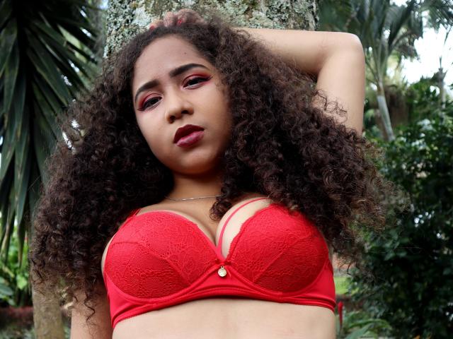 CelesteMiller69 - Live sex cam - 12761672