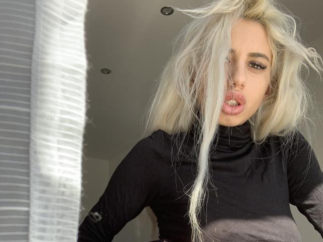 LisaaKiraa - Sexe cam en vivo - 12783312