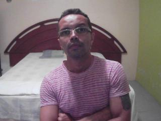 AlessandroFit - Live Sex Cam - 12784356