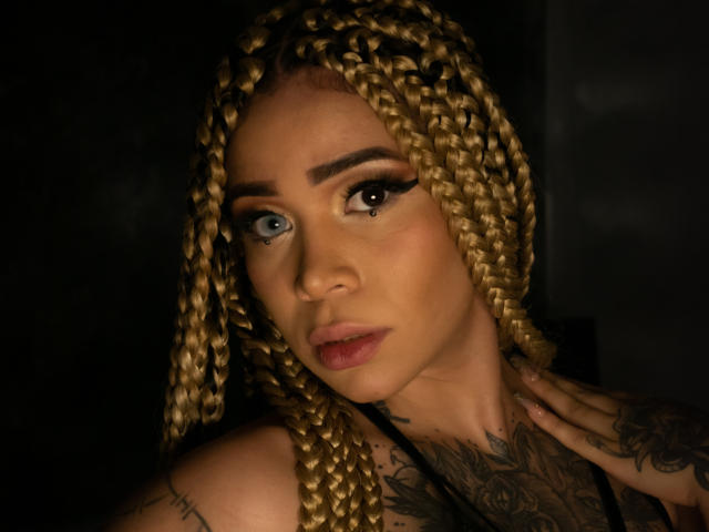KoraWolff - Live sex cam - 12800820