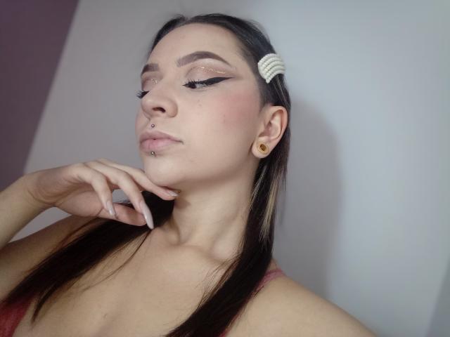 ZoeThompson - Live sex cam - 12827888