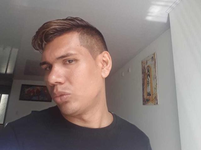 AlexSexyCute - Sexe cam en vivo - 12845780