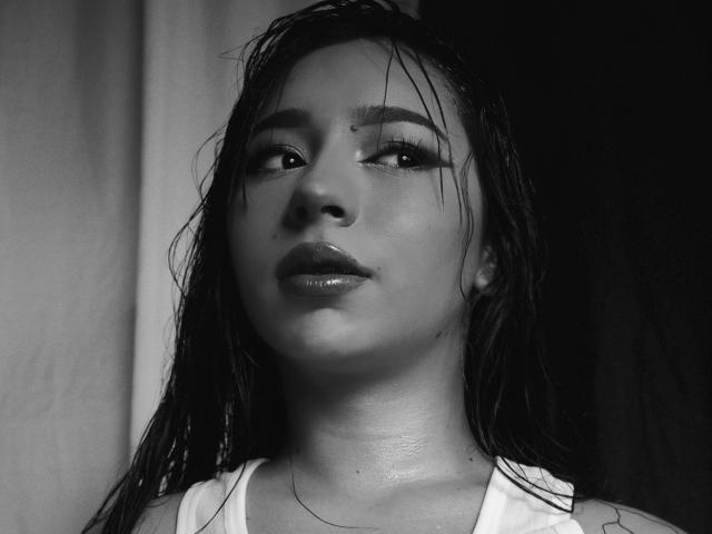 MiaSuarez - Live porn &amp; sex cam - 12855704