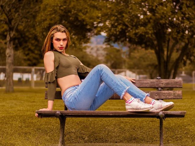 LaurynsKalii - Sexe cam en vivo - 12857436