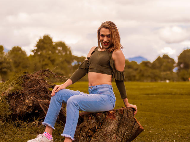 LaurynsKalii - Live sex cam - 12857456