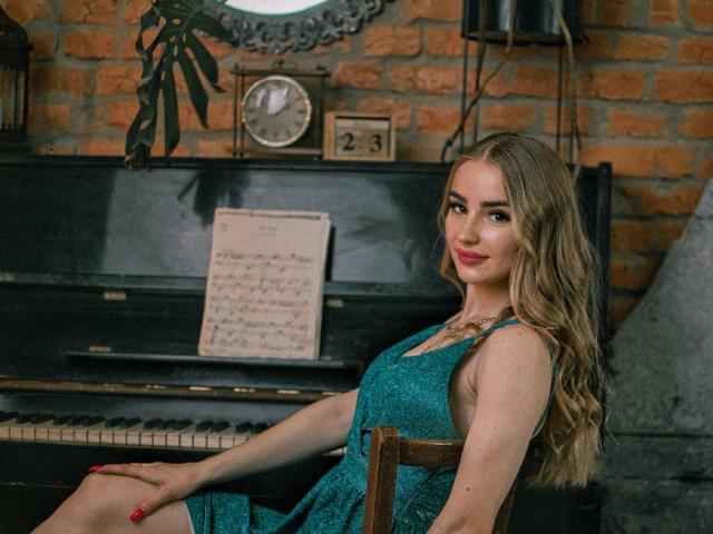 GynBerry - Live sexe cam - 12862916